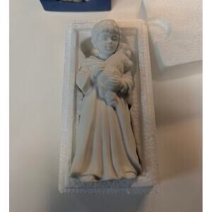 Vintage 1983 Avon Nativity Collectibles White Bisque Porcelain Angel Figurine